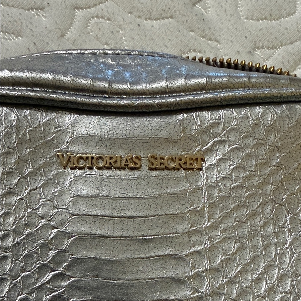 Victoria's Secret Silver Crossbody Bag with Gold Chain - Picture 2 of 5